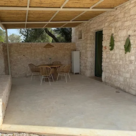 Elaia Ostuni